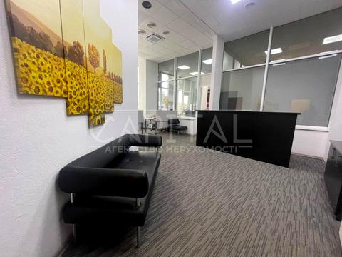 комерційна за адресою Київ, Велика Васильківська вул. (Червоноармійська), 72