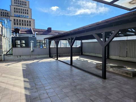 комерційна за адресою Барикадна вул., 9