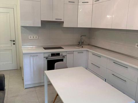 квартира за адресою Князя Романа Мстиславича вул. (Генерала Жмаченка), 28