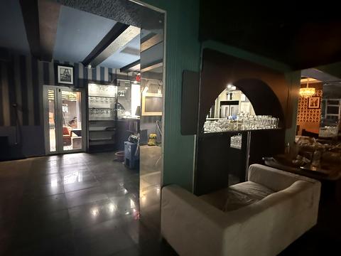 коммерческая по адресу Петра Дорошенка ул. (Фурманова), 13