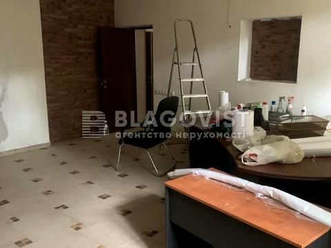 комерційна за адресою Джона Маккейна вул. (Івана Кудрі), 36