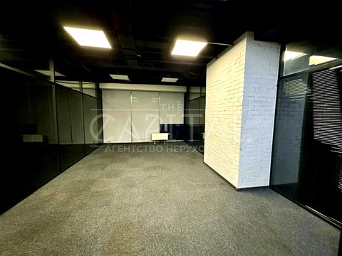 комерційна за адресою Вадима Гетьмана вул., 3