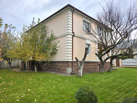 будинок за адресою Вишнева