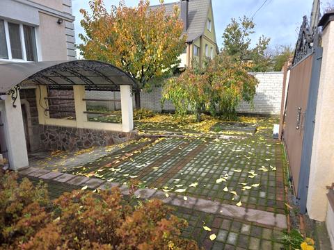 будинок за адресою Вишнева