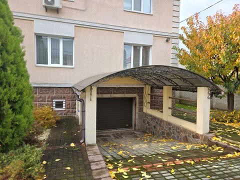 будинок за адресою Вишнева