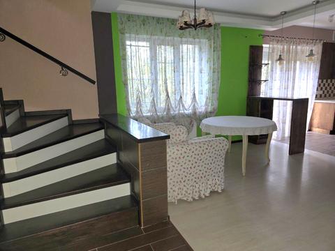 будинок за адресою Вишнева