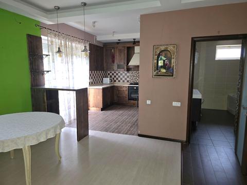 будинок за адресою Вишнева