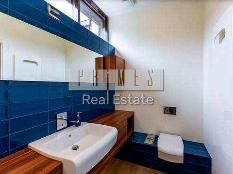 будинок за адресою Анатолія Солов'яненка вул.