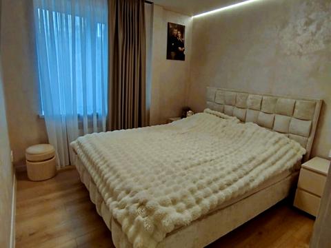 квартира за адресою Академіка Янгеля вул. (Фрунзе), 65