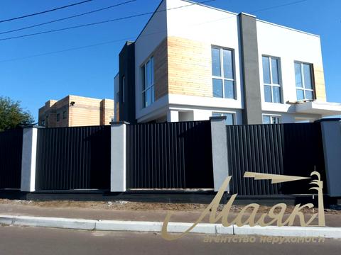 будинок за адресою Набережна