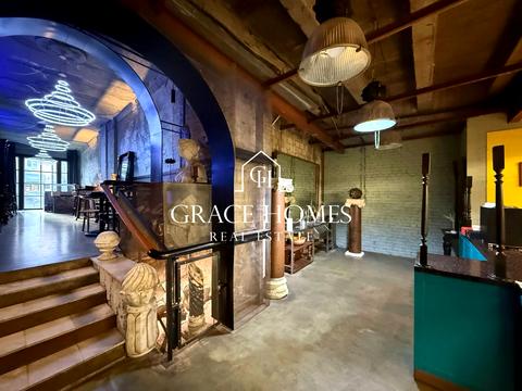 комерційна за адресою Саксаганського вул., 68