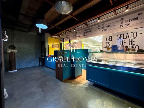 комерційна за адресою Саксаганського вул., 68