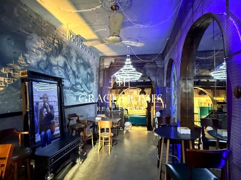 комерційна за адресою Саксаганського вул., 68