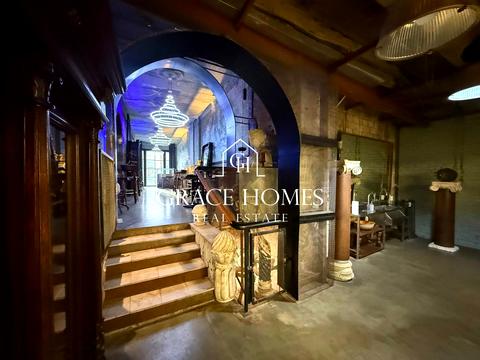 комерційна за адресою Саксаганського вул., 68