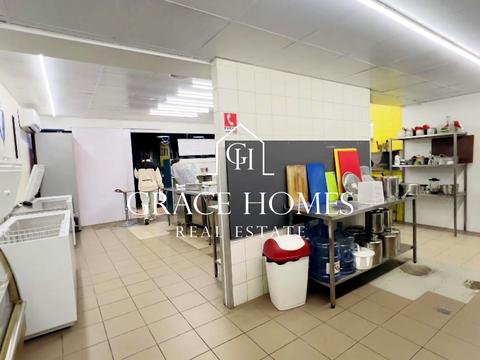 комерційна за адресою Саксаганського вул., 68