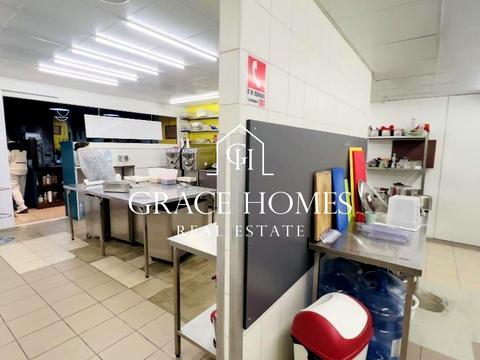 комерційна за адресою Саксаганського вул., 68