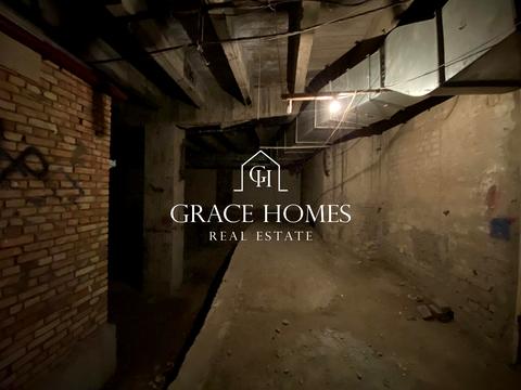 комерційна за адресою Саксаганського вул., 68