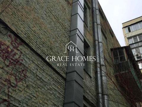 комерційна за адресою Саксаганського вул., 68