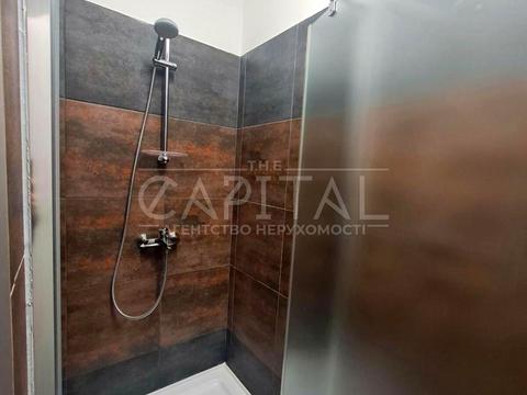 комерційна за адресою Вадима Гетьмана вул., 30