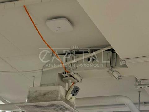 коммерческая по адресу Днепровская набережная ул., 17