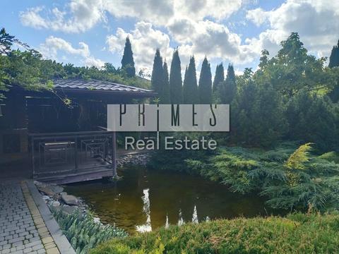 будинок за адресою Вишнева вул.