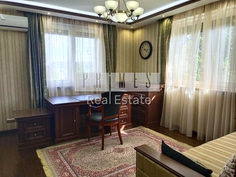 будинок за адресою Вишнева вул.