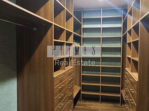 будинок за адресою Вишнева вул.