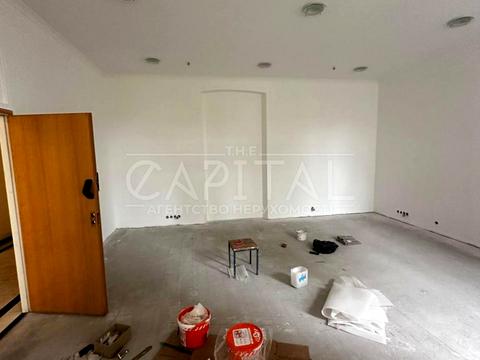 комерційна за адресою Велика Васильківська вул. (Червоноармійська), 34