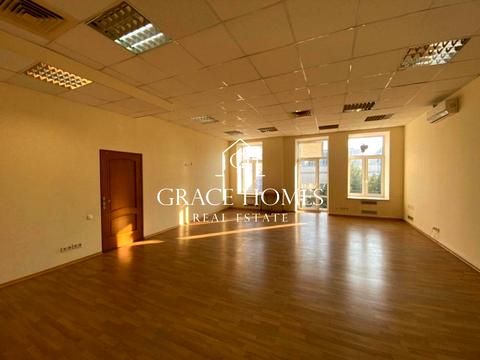 комерційна за адресою Ярославів Вал вул., 38