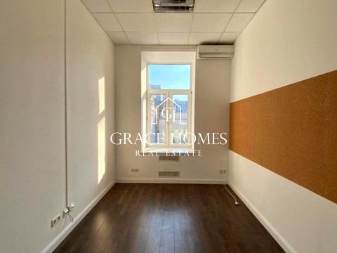 комерційна за адресою Ярославів Вал вул., 38