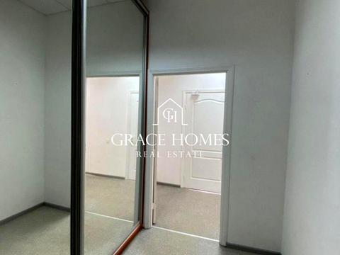 комерційна за адресою Ярославів Вал вул., 38