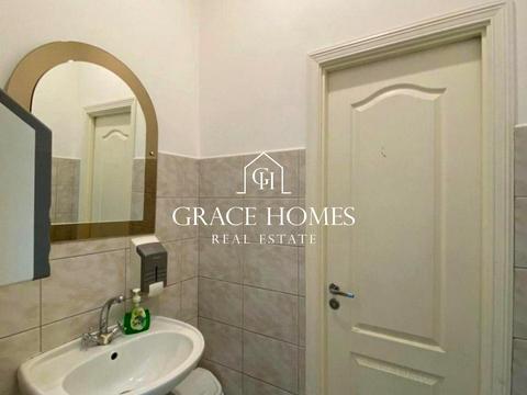 комерційна за адресою Ярославів Вал вул., 38