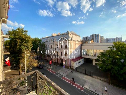 комерційна за адресою Ярославів Вал вул., 38