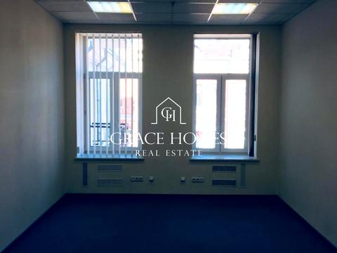 комерційна за адресою Ярославів Вал вул., 38