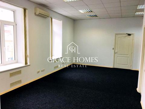 комерційна за адресою Ярославів Вал вул., 38