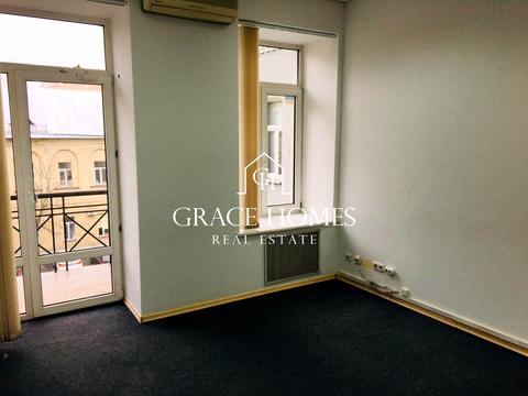 комерційна за адресою Ярославів Вал вул., 38