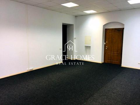 комерційна за адресою Ярославів Вал вул., 38