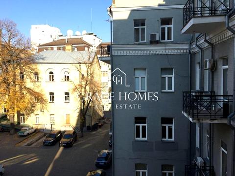 комерційна за адресою Ярославів Вал вул., 38