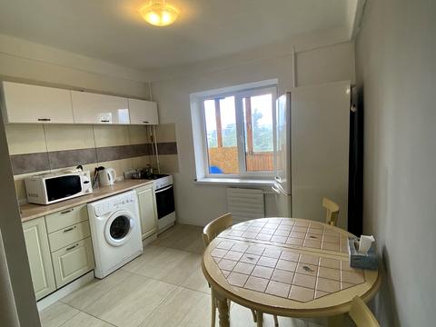 квартира за адресою Богатирська вул., 2