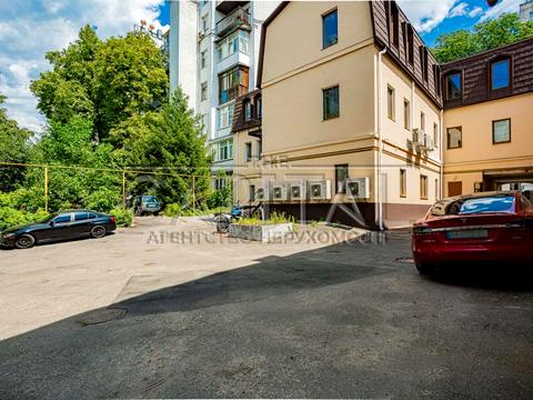 коммерческая по адресу Ивана Франко ул., 26