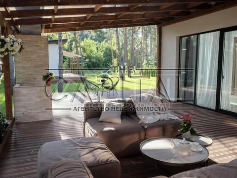 будинок за адресою Жовтнева