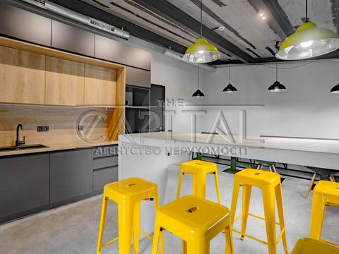 комерційна за адресою Велика Васильківська вул. (Червоноармійська), 55-А