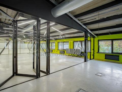 комерційна за адресою Велика Васильківська вул. (Червоноармійська), 55-А