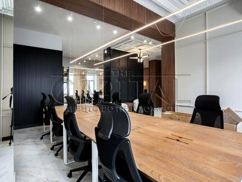 комерційна за адресою Еспланадна вул., 32-В