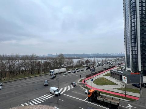 квартира за адресою Дніпровська набережна вул., 17-К