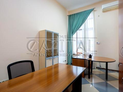 комерційна за адресою Київ, Жилянська вул., 97