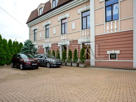 комерційна за адресою Київ, Жилянська вул., 97