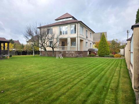 будинок за адресою вишнева