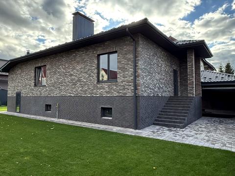 будинок за адресою Парковка