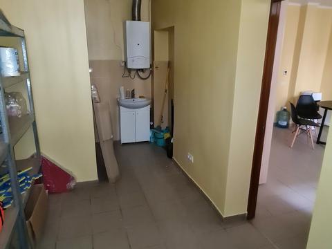 комерційна за адресою Героїв УПА вул., 22